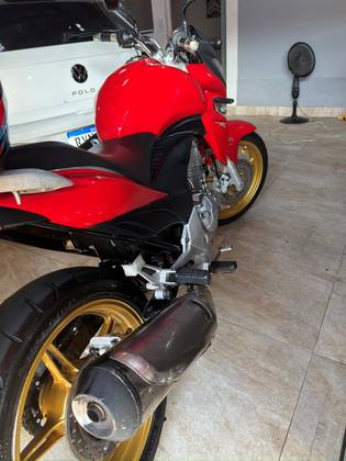 HONDA CB 300R 
